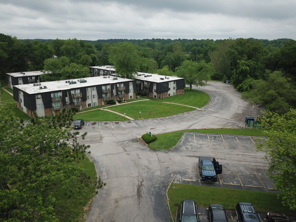 Woodlands  Apartments exterior view in Saint Louis Missouri